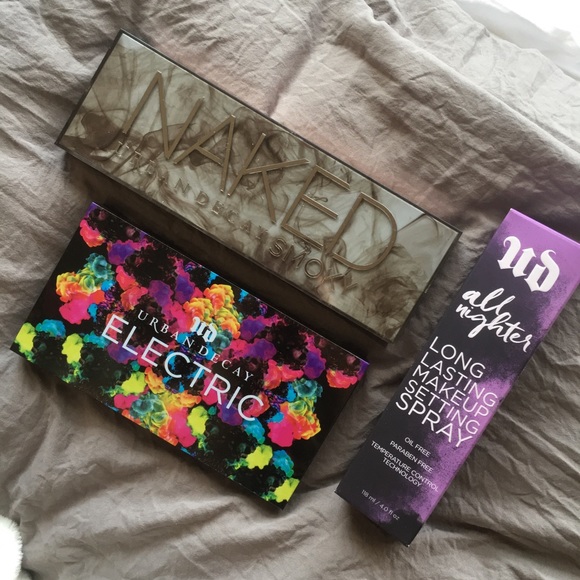 Urban Decay Other - URBAN DECAY BUNDLE